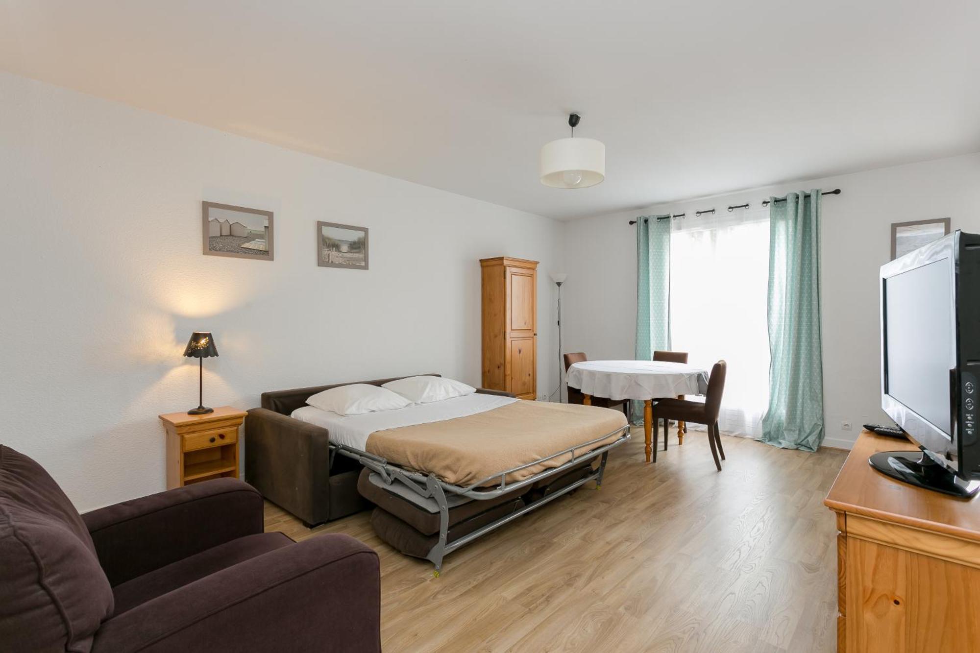 Residence Hotel Les Josephines 吕埃尔-马尔迈松 外观 照片