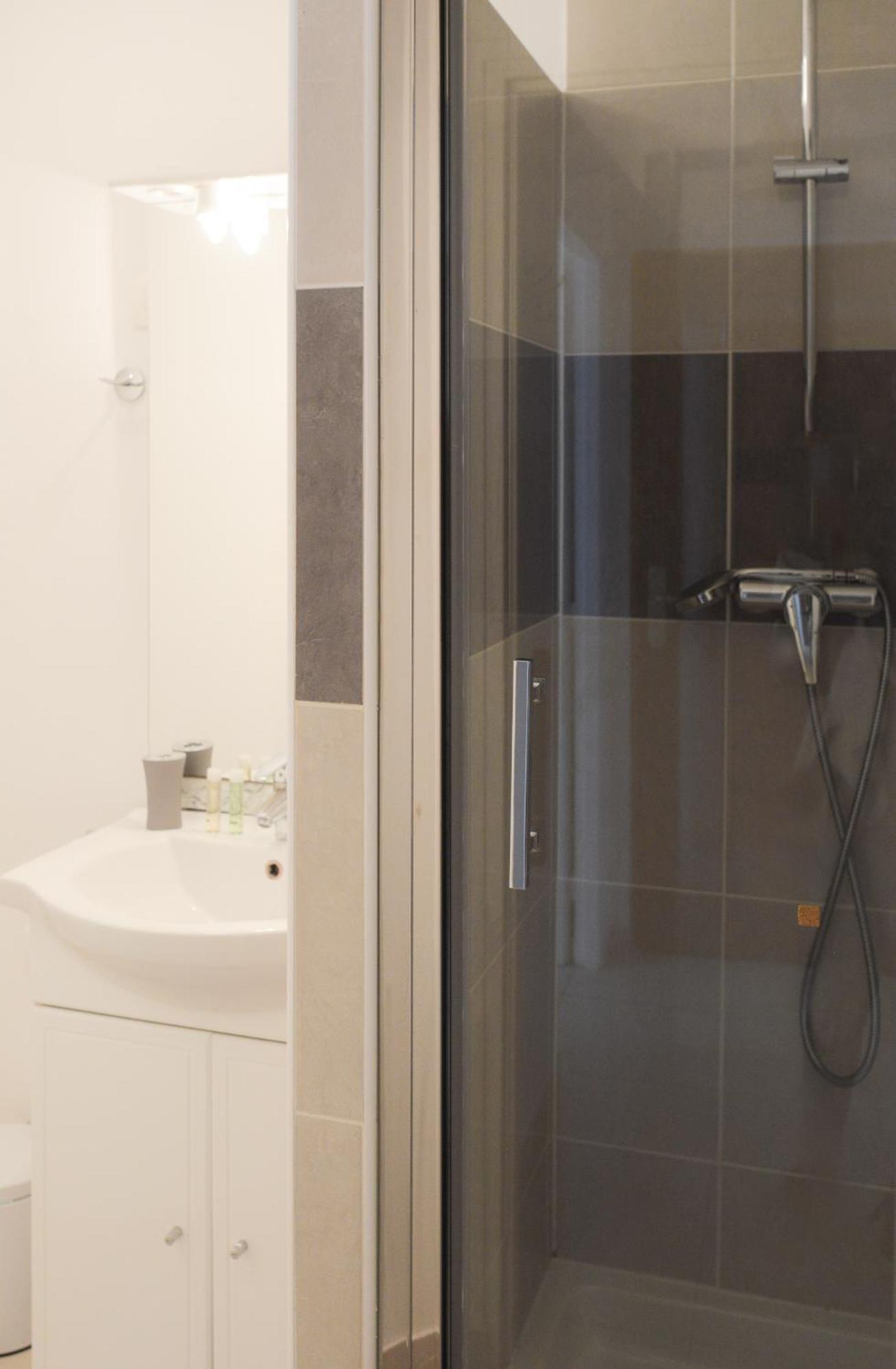 Residence Hotel Les Josephines 吕埃尔-马尔迈松 外观 照片